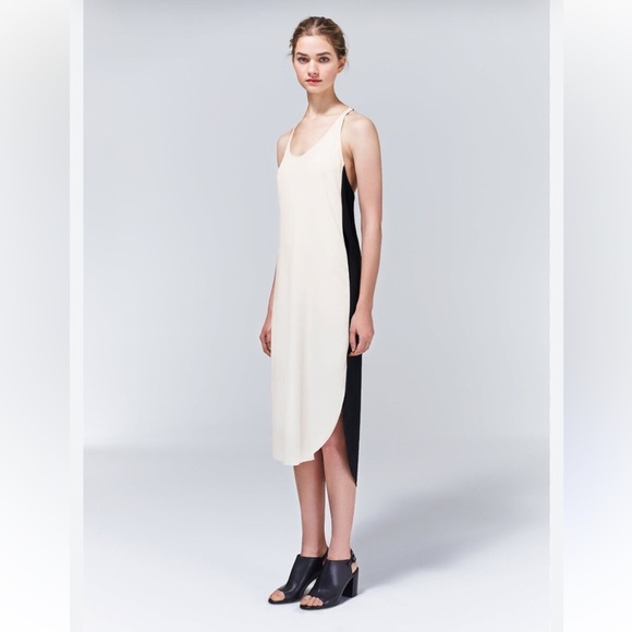 Aritzia Dresses & Skirts - Aritzia Wilfred Colonne Dress SZ XS EUC -No Flaws BlackWhite Double Sided MIDI🖤​